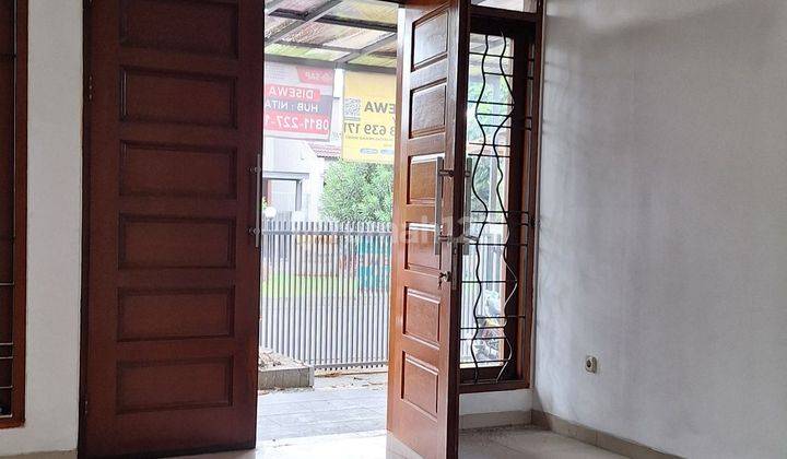 Disewa rumah mewah  2 lantai, singgsana pradana, bandung 1