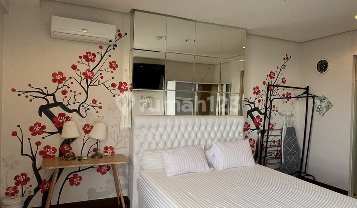 Beautiful Unit in The Mansion At Kemang Luxury Apartment 1 Bedroom Furnished Nice 2