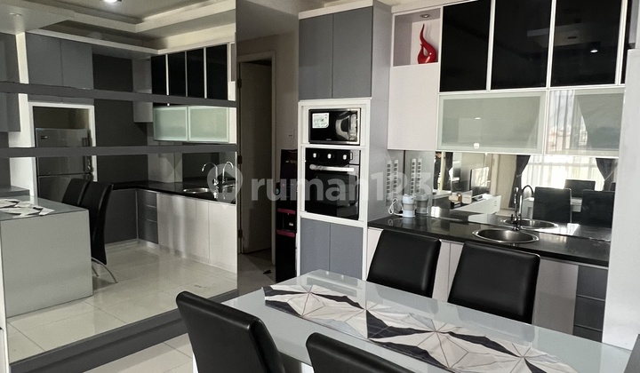 Private Lift Apartment in Gandaria Area at an Affordable Price Private Lift Apartment in Gandaria Area at an Affordable Price
