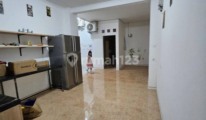 Dijual Rumah Kost Standar Hostel 43 Kamar Full Furnished di BSD Dijual Rumah Kost Standar Hostel 43 Kamar Full Furnished di BSD