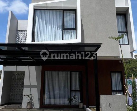 Dijual Rumah Baru 2 Lantai Siap Huni Full Furnished Lokasi Strategis di Dago Kota Bandung 