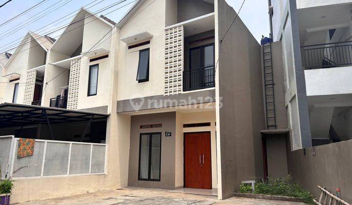 Rumah 2 Lantai Ready Siap Huni Tipe Hook 1