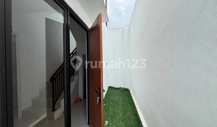 Rumah 2 Lantai Scandinavian Di Sawangan Depok