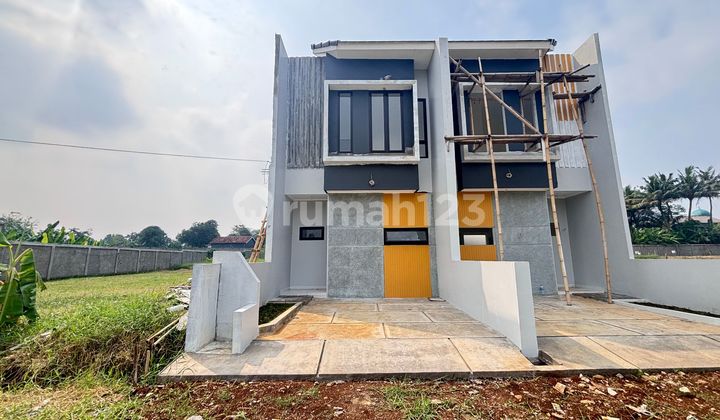 Rumah 2 Lantai Dekat Dari Perbatasan Jalan Raya Jakarta Bogor SHM