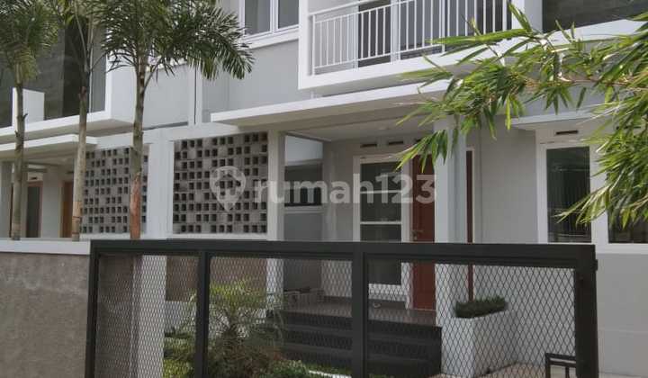 Rumah Minimalis 2 Lantai Bagus di Jl. Pasir Luyu , Kota Bandung 1