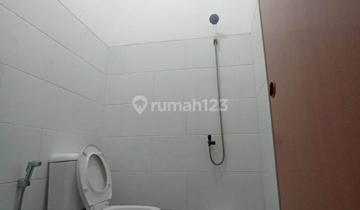 Rumah di jalan Karangsatria cantik strategis dp 0 siap huni harga ekonomis 2