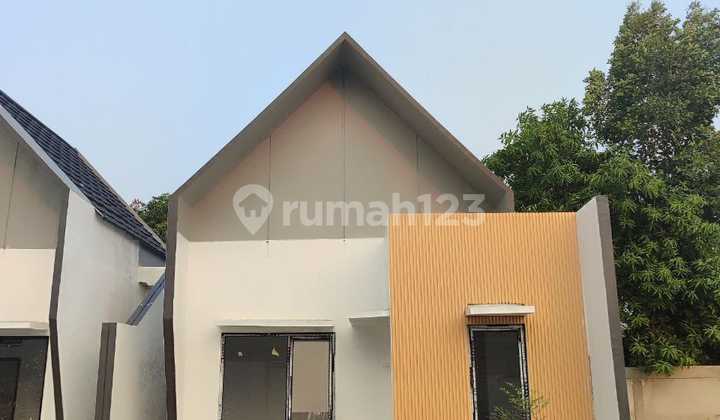 House in East Bekasi, Strategic, Safe, and Comfortable, Ready Stock, Move-In Ready