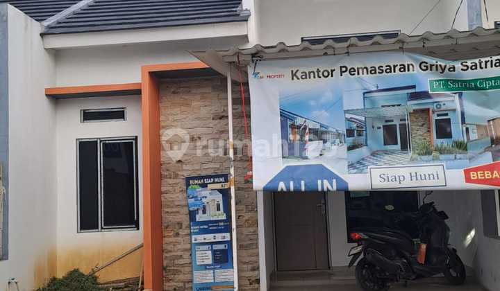 Rumah Strategis Readystock Siaphuni Dp0 , Sekarang! Di Karangsatria Bekasi