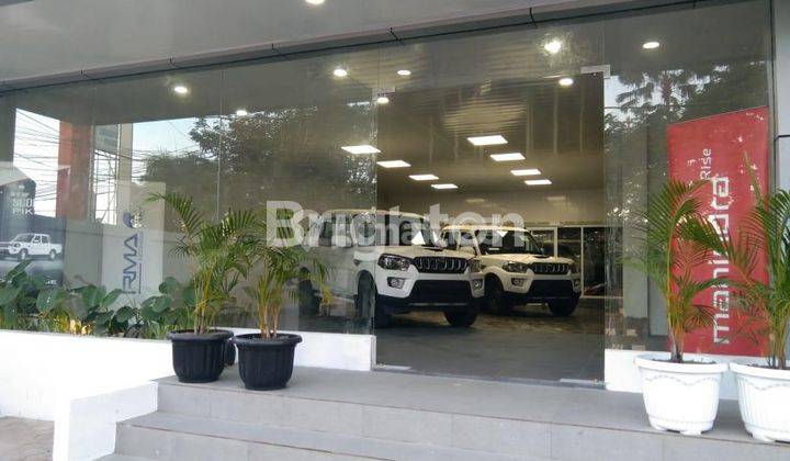 SHOWROOM SIAP PAKAI LENGKAP BESERTA PERIZINANNYA 2