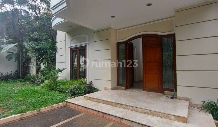 Beutiful house in pondok Indah 2