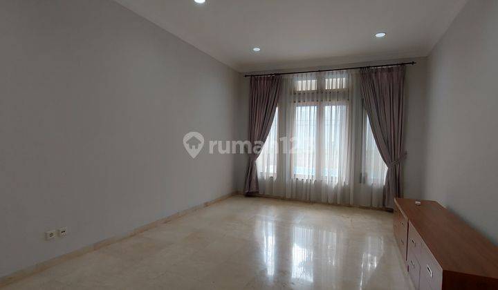 RUMAH MEWAH DI BELAKANG SENAYAN 13