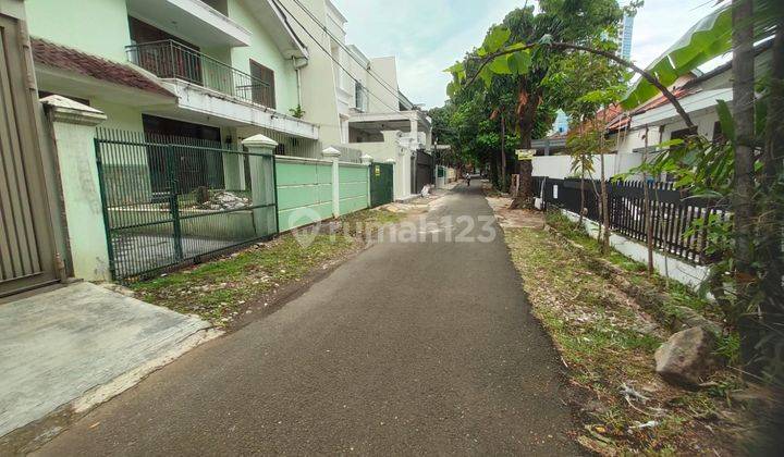 RUMAH SUPER MURAH DI KEBAYORAN BARU SELANGKAH KE BLOK M 1