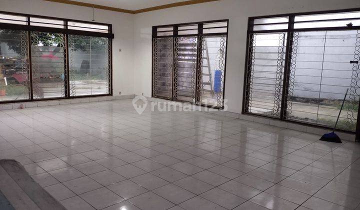 RUMAH KANTOR PARKIR LUAS 15