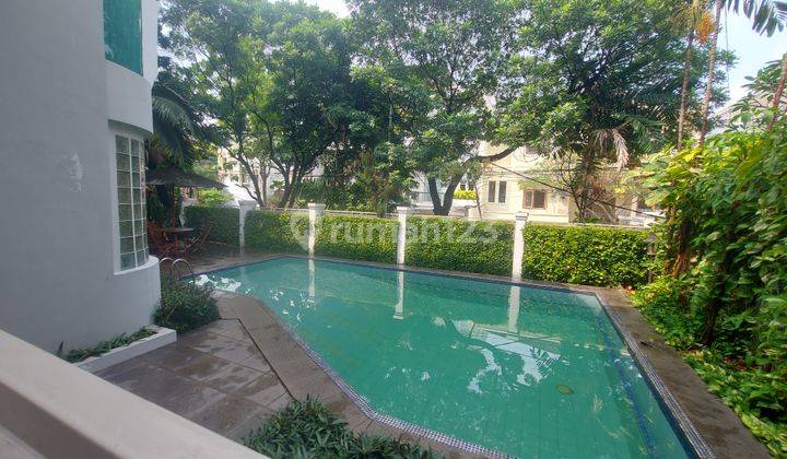 RUMAH CANTIK PARKIR LUAS DI PONDOK INDAH 1