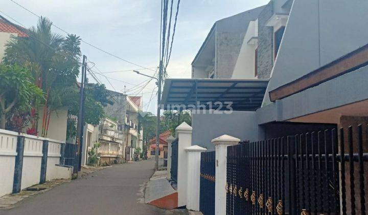 RUMAH KANTOR DI DEKAT BLOK M DAN PONDOK INDAH 1