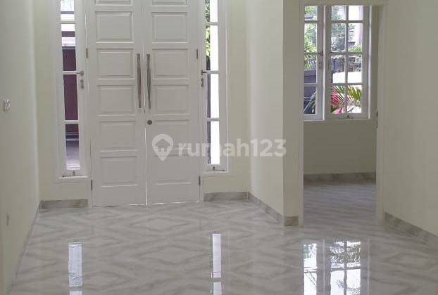 Rumah baru siap huni di Bintaro dekat Mal dan stasiun KrL bs Kpr 2