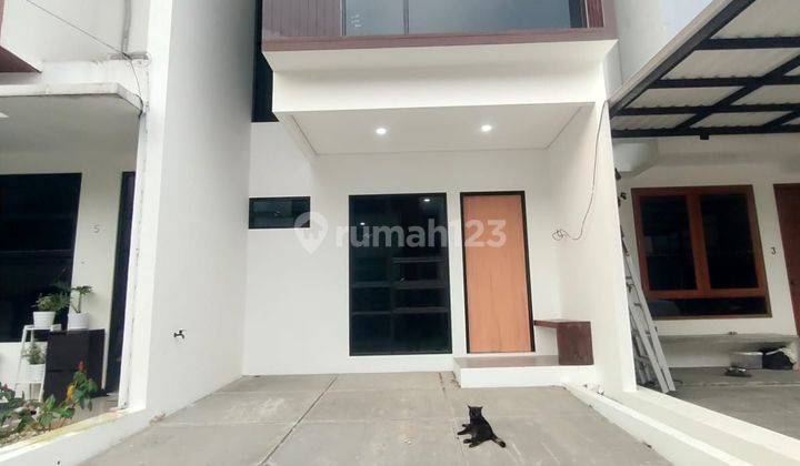 HARGA MURAH.Rumah Baru dekat Mrt Fatmawati.Mulai 1,6milyar bs kpr 1