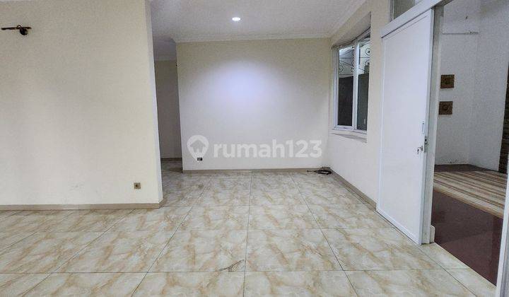 Rumah Hook LT 329m Murah Dalam Komplek Dekat Kampus UPN Jakarta 2