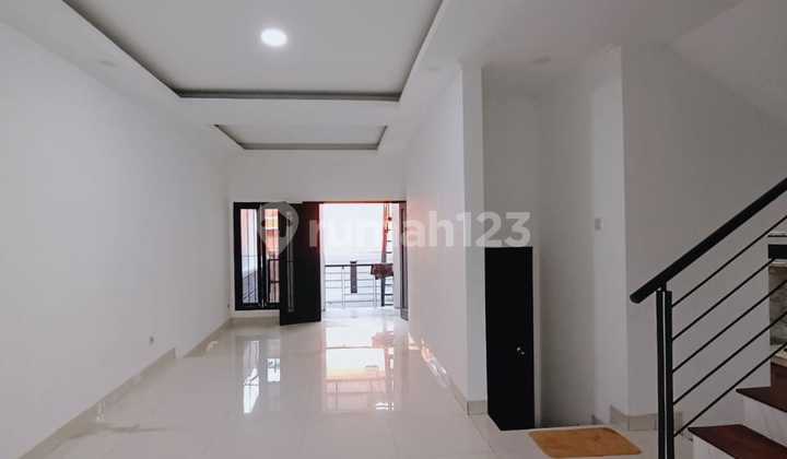 Investasi Terbaik Di Jakbar! Rumah Dekat Binus & Rs Permata Hijau