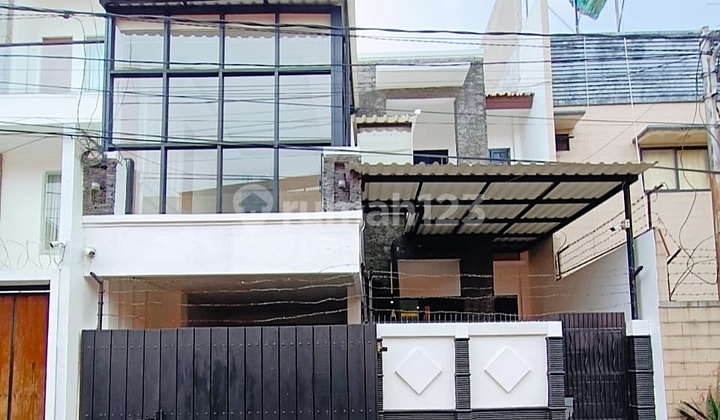 Investasi Terbaik Di Jakbar! Rumah Dekat Binus & Rs Permata Hijau