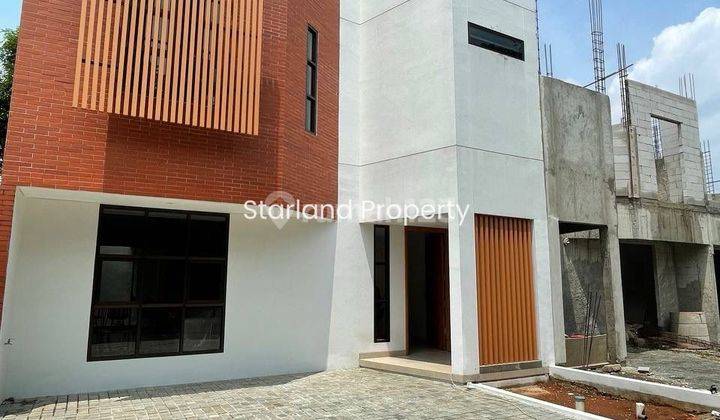 Rumah Mewah Dalam Komplek Di Joglo Area Dekat Gerbang Tol Bs Kpr 2