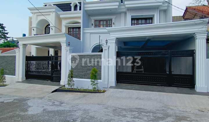 Rumah Baru Mewah 4+1 Kt di Jaksel - Bonus Ac & Water Heater
