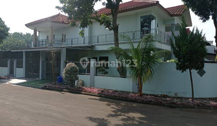 Di Jual Rumah Mewah Luas di Bsd 2