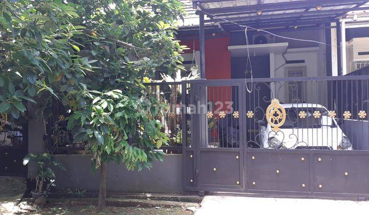 Di Jual Rumah Rapih di Bella Casa Depok, 10 Menit Ke Stasiun 1