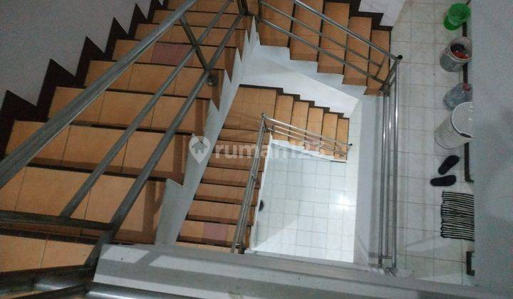 Di Jual Rumah Kost Dekat Kampus Binus di Jakarta Barat 2