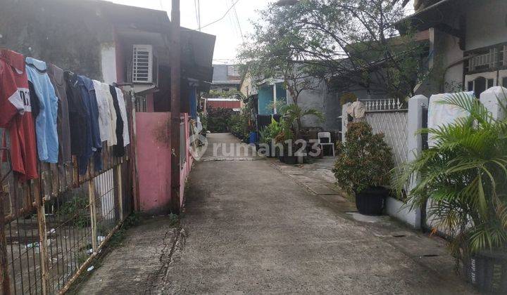 tampak depan di jual rumah luas kamar
