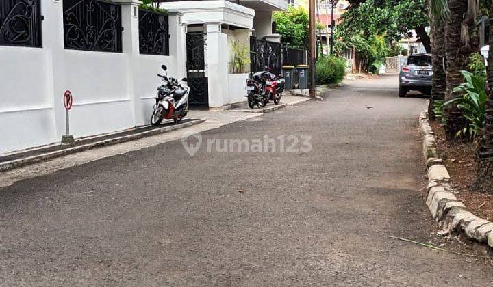 Rumah di tengah Kota Segitiga Emas di Gatot Subroto Akses Rasuna Said Bangunan sangat Kokoh dan Bagus 10