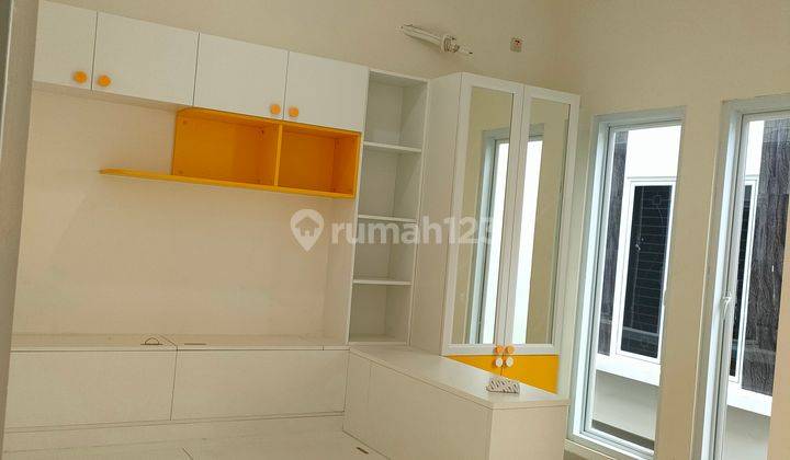 Rumah Murah minimalis daerah taman Jakarta pusat Shm