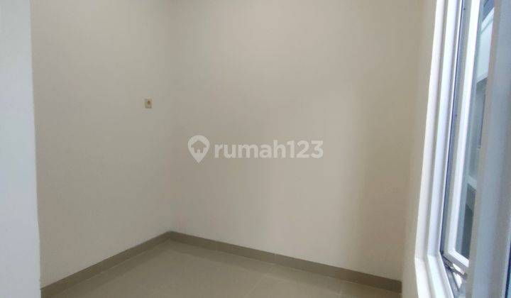 Rumah di jl. Kemayoran Jakarta pusat 2 Lantai SHM Bebas banjir lokasi strategis