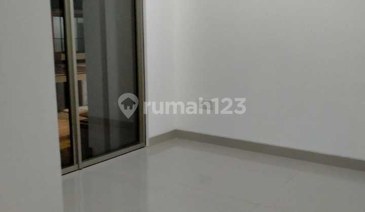 di  Rumah murah di Pisangan baru Jakarta timur 2 Lantai SHM Selatan