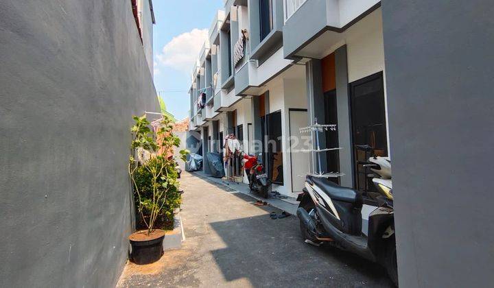 Dijual Rumah Cantik 2  lantai dekat stasiun Rajawali Promo 2