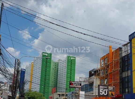 Di  jual Rumah Mewah 3 kamar dekat mall Green Pramuka 2