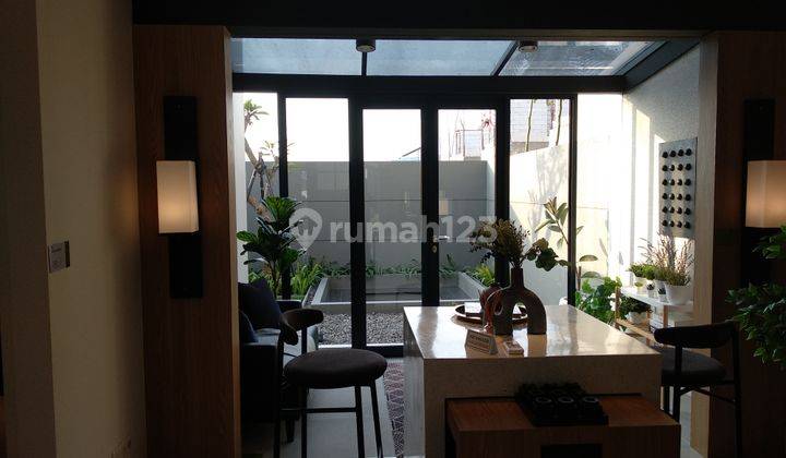 Rumah Baru 2 LANTAI MODERN MINIMALIS NOL JALAN OERR 2