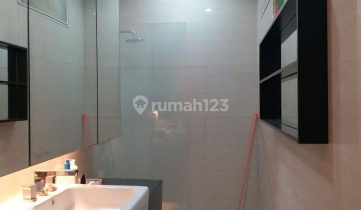 PAKUWON City Modern Minimalis 2 Lantai Fully Furnished 2