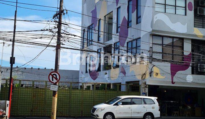 Gedung 4 Lantai Ex Cafe dan Resto Rungkut 1