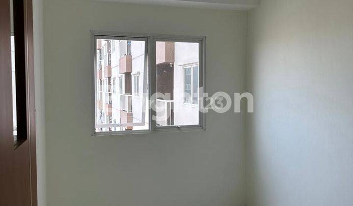 Apartemen Puncak Dharmahusada Tower C Unit 1025 View Pool 2
