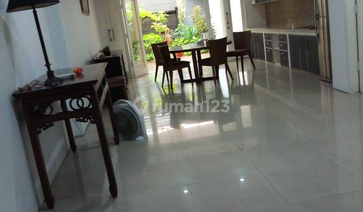 8996 - Rumah di sinabung luas 323 SHM Unfurnished bagus 4