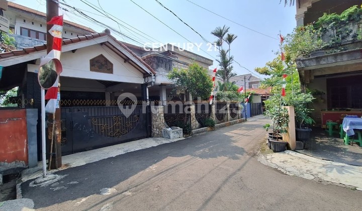 For Sale Ready-to-Occupy House in Pondok Aren Dm 17937