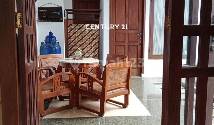 Beautiful 2-Story House in Sector 9 Bintaro Gb 17861 2