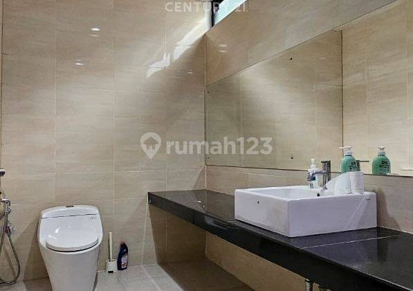 Rumah Cantik Semi Furnished 4 KT Di Kebayoran Bintaro Lr14687 2