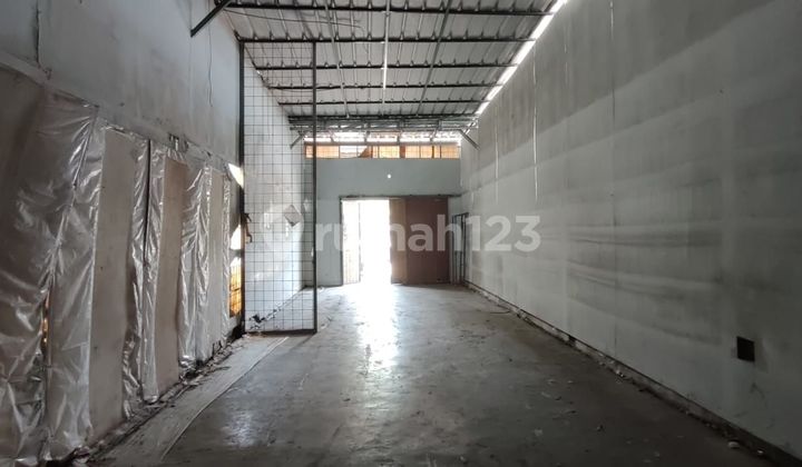 Ruko jl Jakarta Antapani mainroad Bandung Ruko jl Jakarta Antapani mainroad Bandung