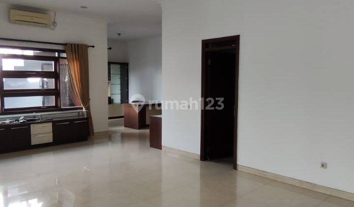 Disewa Rumah Lux Semi Furnish Di Singgasana Pradana 2