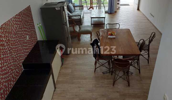 Dijual Langka Sekali Rumah Singgasana Pradana Cluster Bagus Siap Huni Dijual Langka Sekali Rumah Singgasana Pradana Cluster Bagus Siap Huni