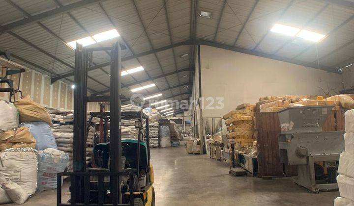 Dijual Bangunan Ex Pabrik di Holis Cicukang 1