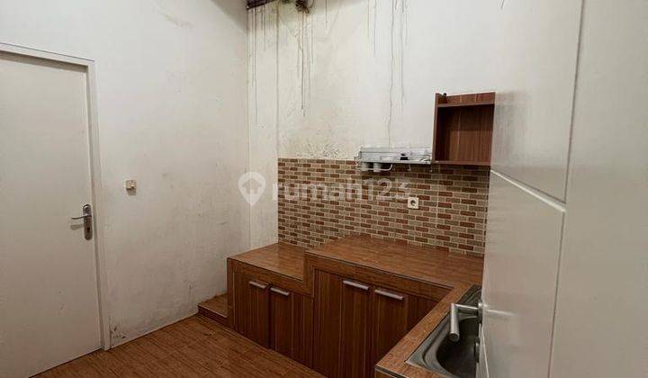 Sewa Ruko Minimalis Semi Furnish Taman Holis Indah 8