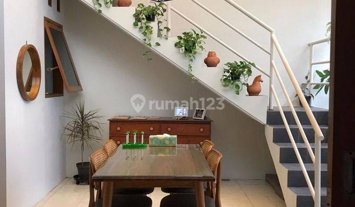 Sewa/Jual Rumah Cantik Semi Furnish di Turangga Buah Batu 1